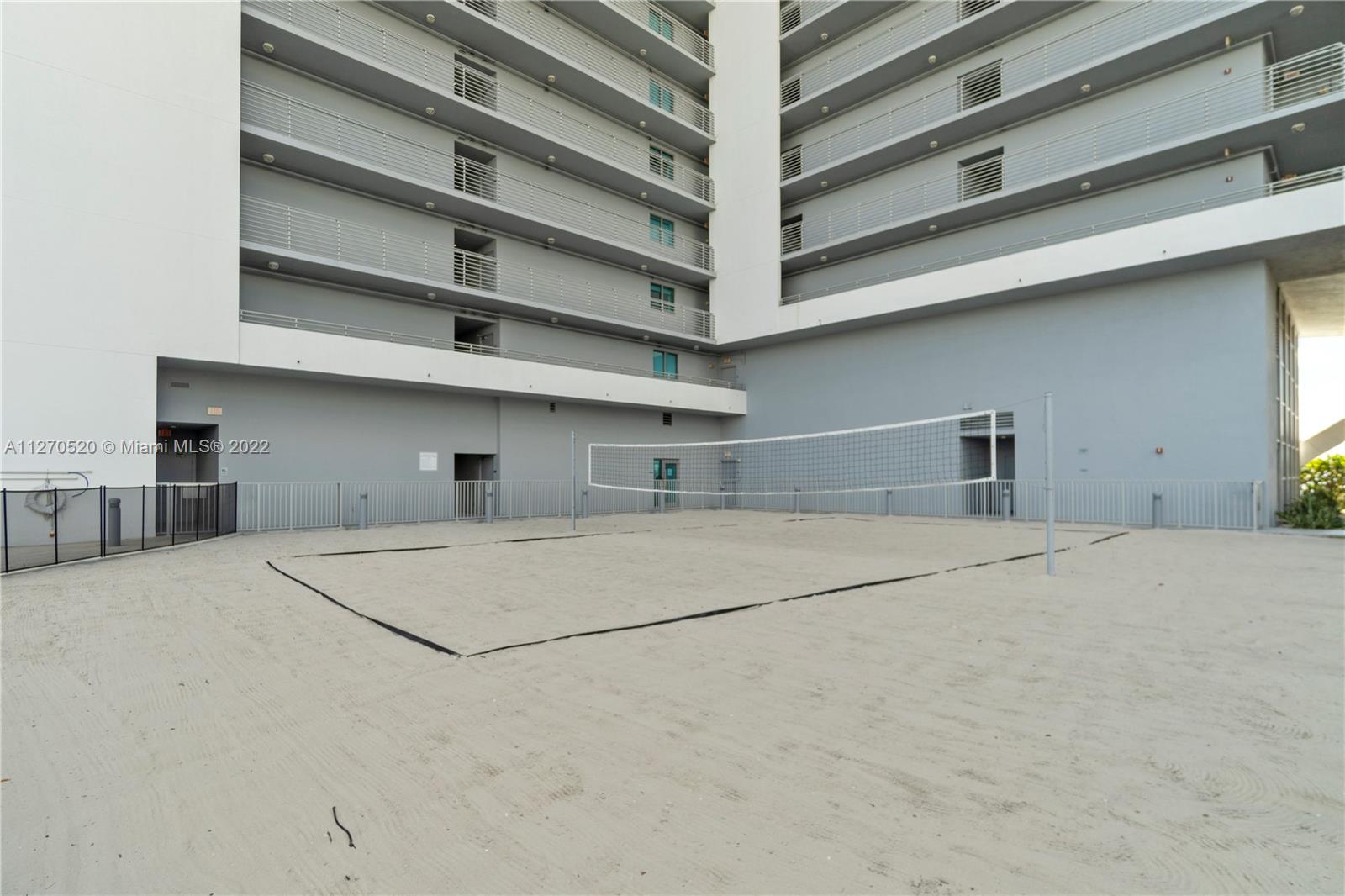 888 Biscayne Boulevard, Unit 3301 Miami, FL 33132 - Photo 21 of 29