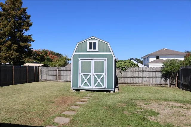 $2,300 | 4013 Newlands Street, Metairie, LA 70002