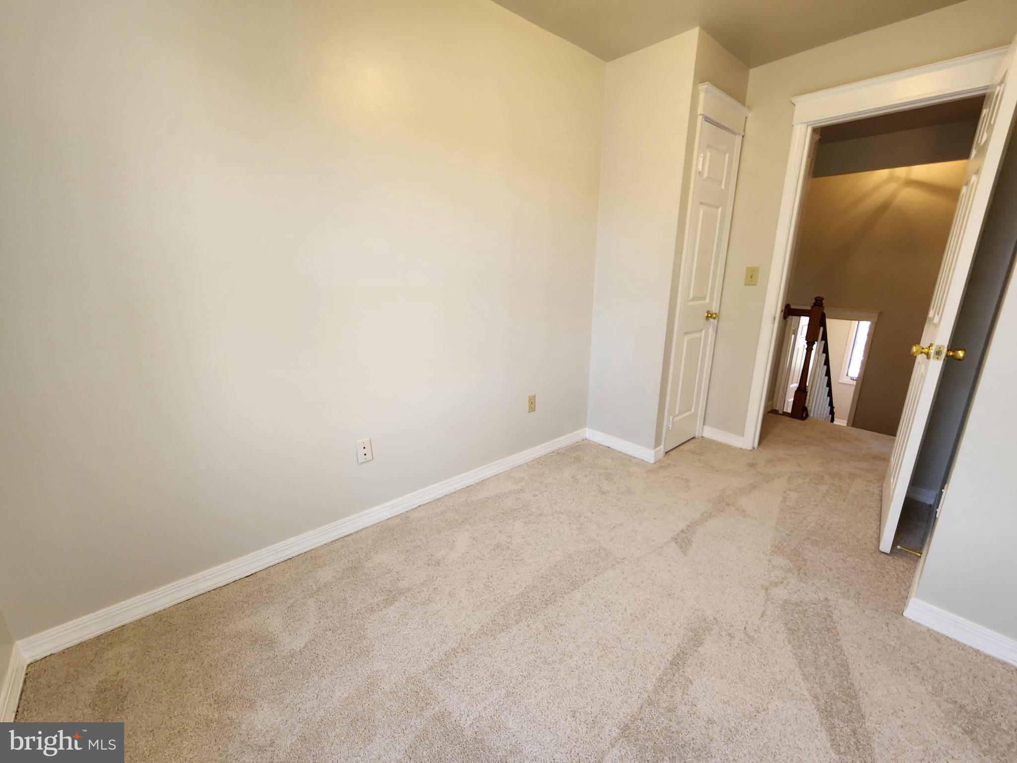 655 Knightsbridge Drive Hagerstown, MD 21740 - Photo 16 of 32 a view of an empty room