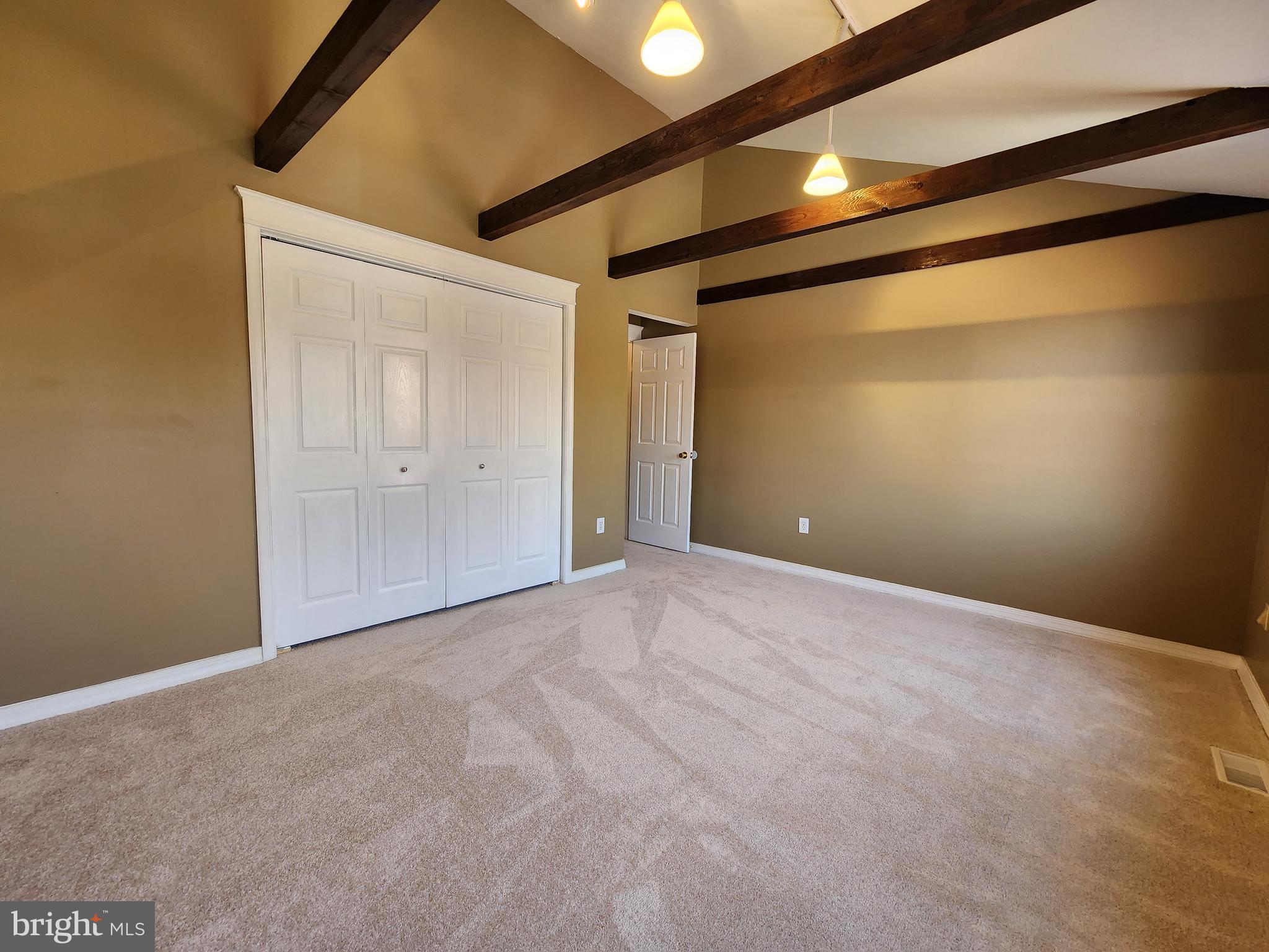 655 Knightsbridge Drive Hagerstown, MD 21740 - Photo 23 of 32 a view of an empty room