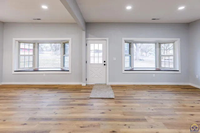 $185,000 | 201 Pierce Street, Maple Hill, KS 66507