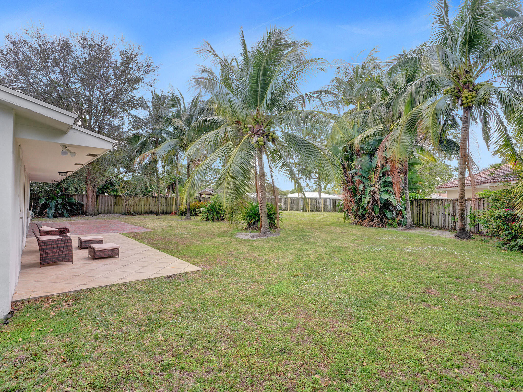 7 Polo Circle Boca Raton, FL 33431 - Photo 2 of 35 Backyard