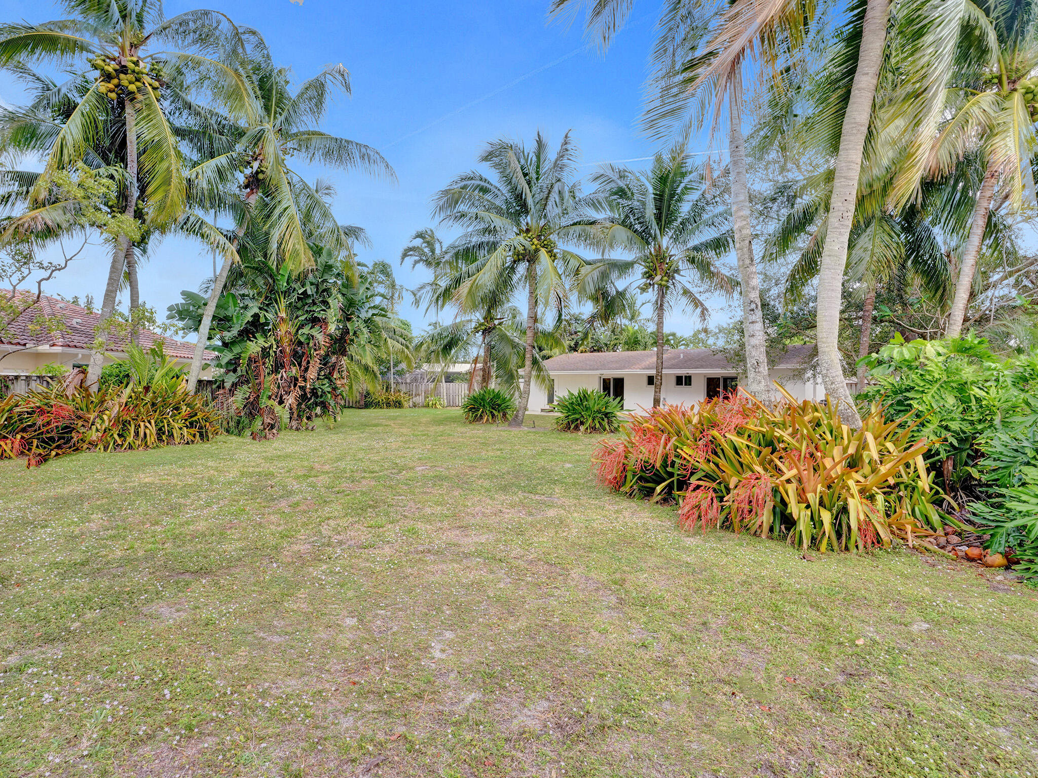 7 Polo Circle Boca Raton, FL 33431 - Photo 29 of 35 Backyard