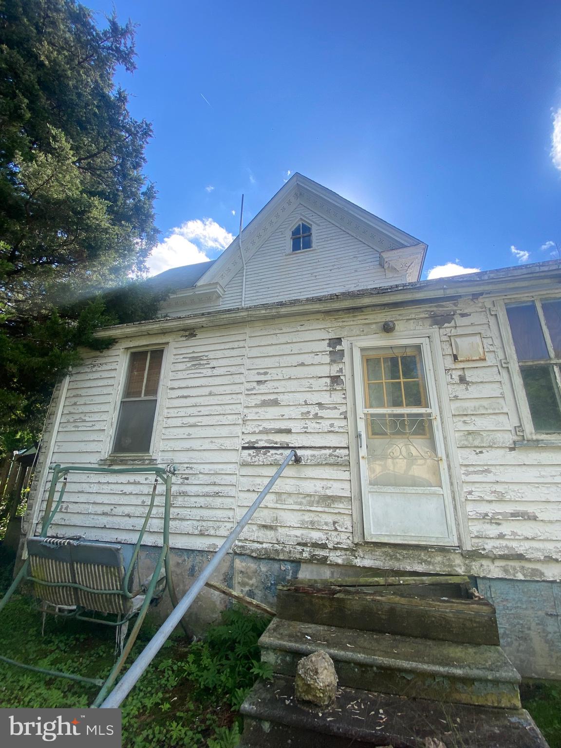 6704 Chestnut Street Port Norris, NJ 08349 - Photo 11 of 44 a front view of a house with a yard