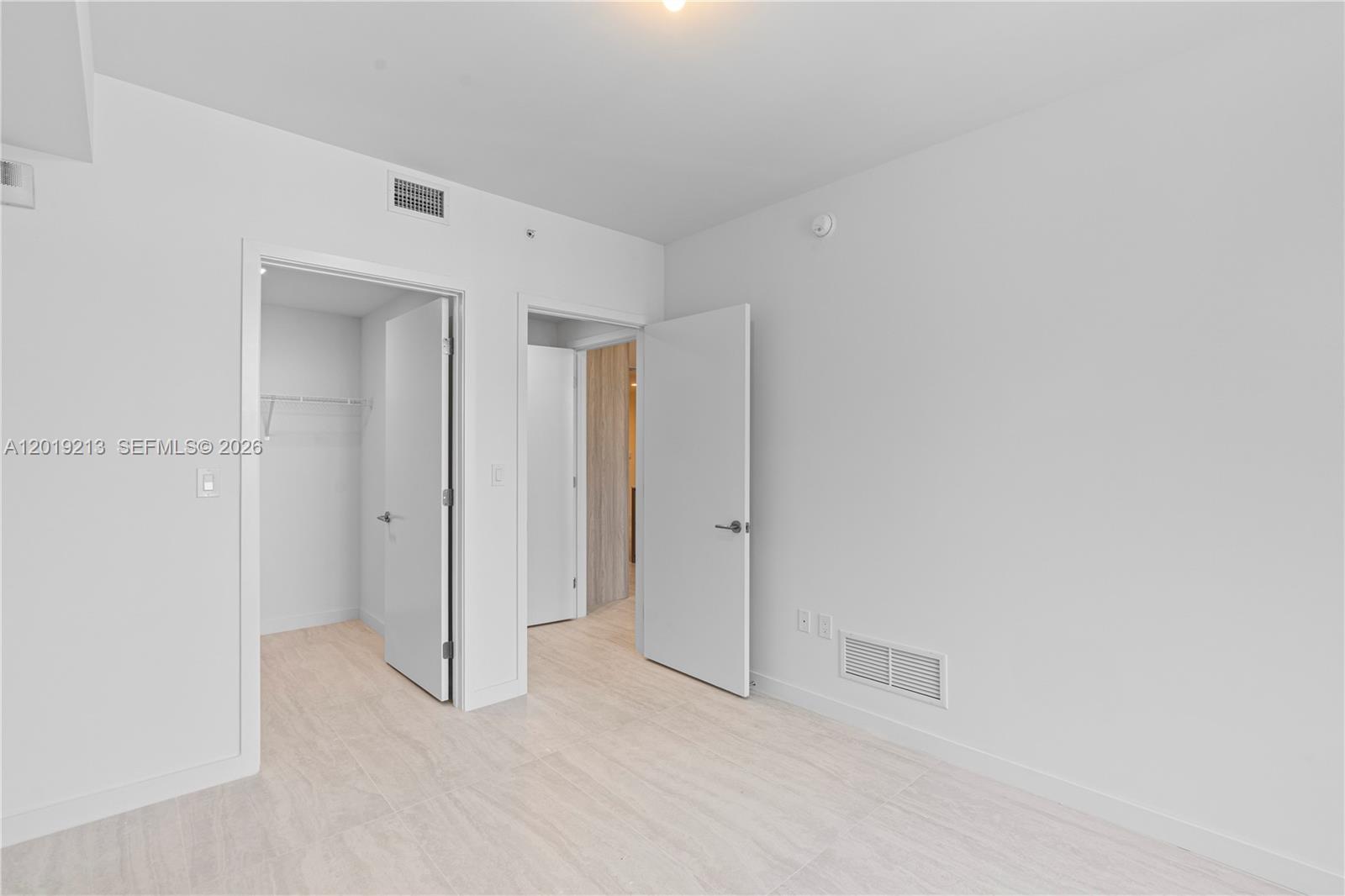77 Southeast 5th, Unit 3702 Miami, FL 33131 - Photo 31 of 63 a view of an empty room
