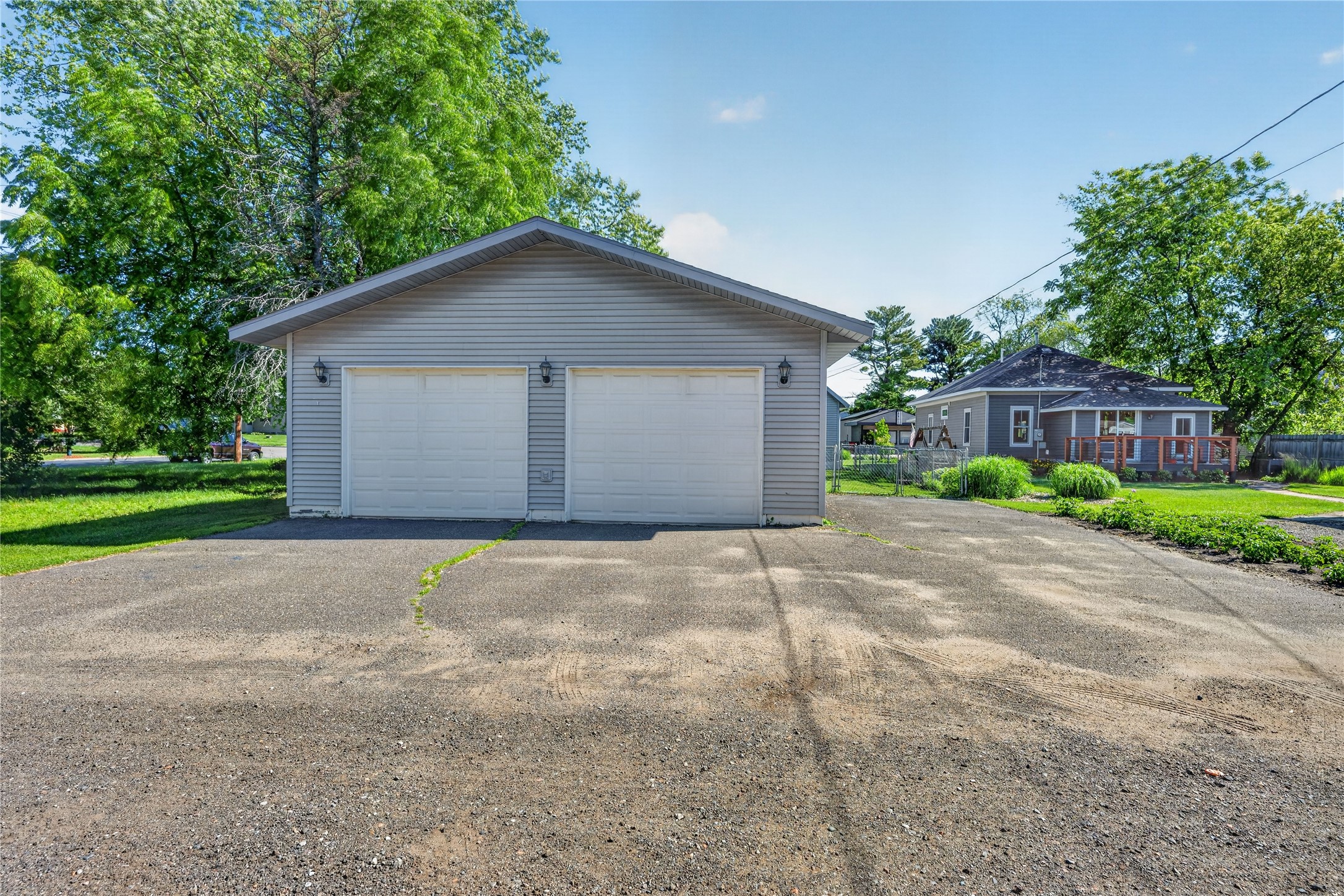 219 Spruce Street Spooner, WI 54801 - Photo 4 of 58