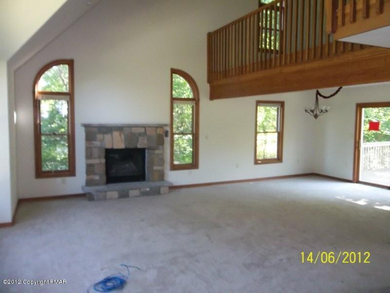 1332 Clover Road Long Pond, PA 18334 - Photo 3 of 11 living room