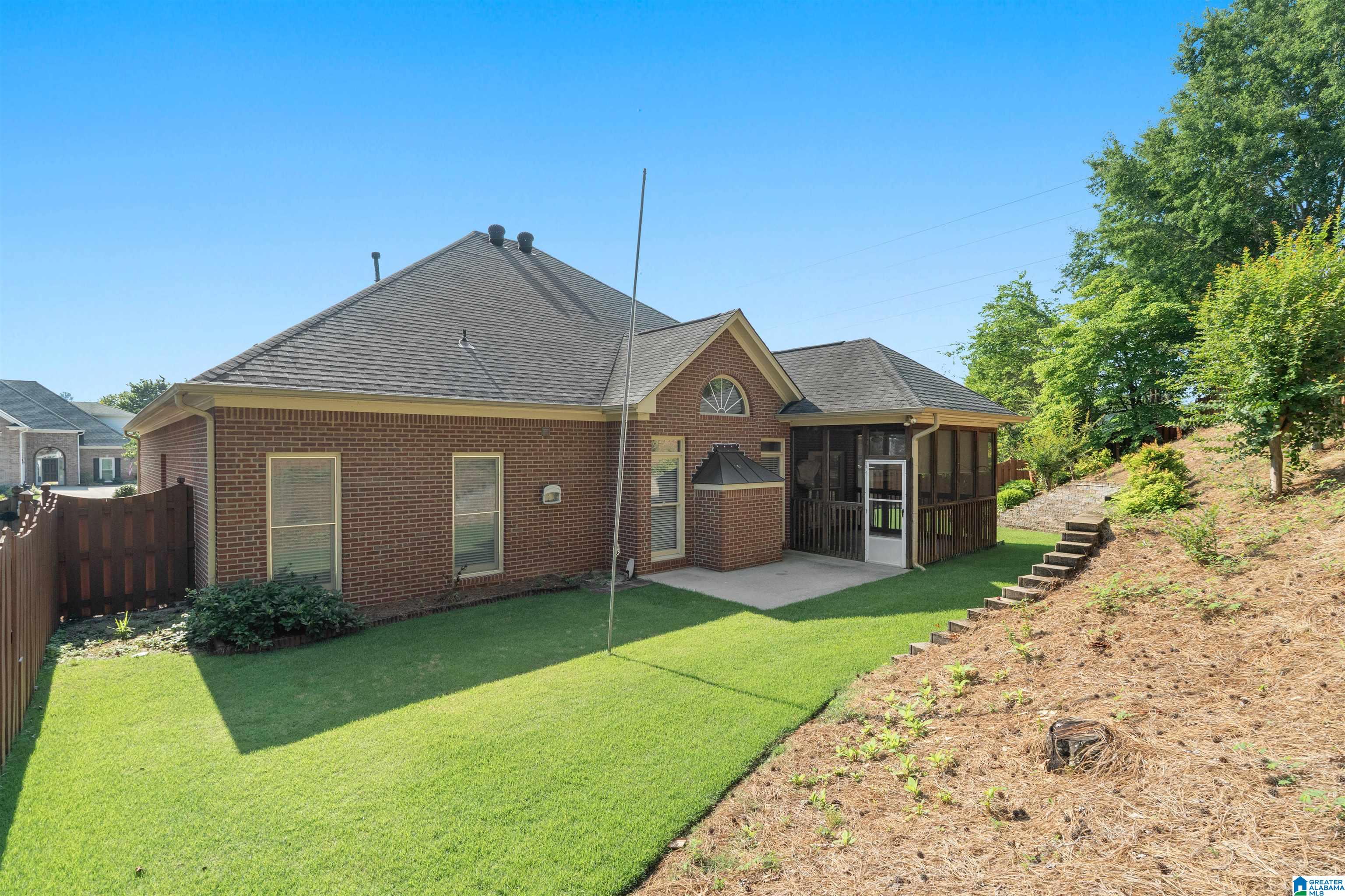 203 Beaver Crest Pelham, AL 35124 - Photo 31 of 35