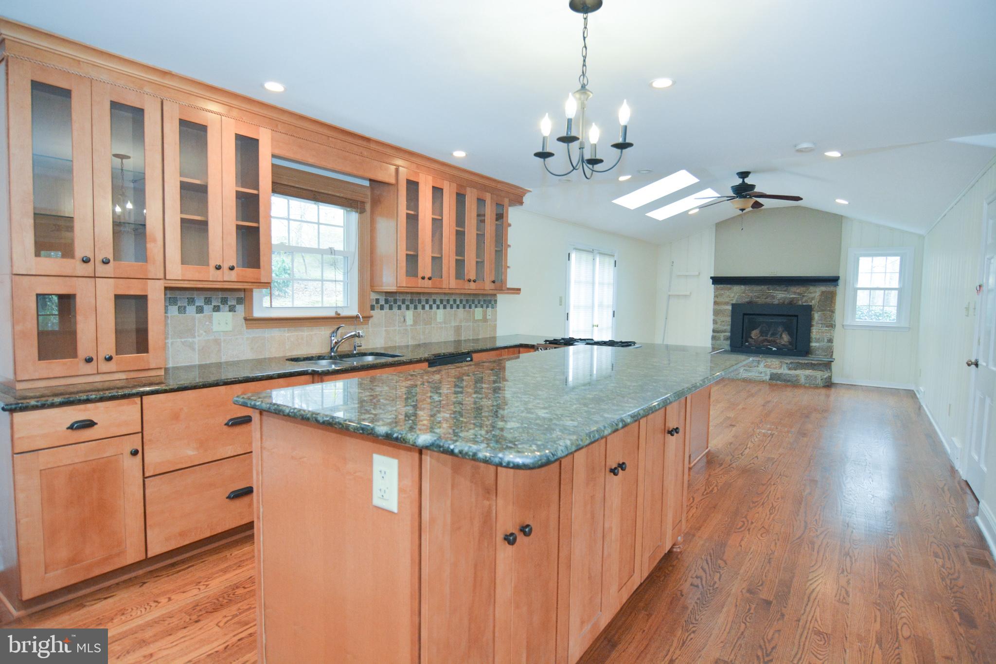 404 Snuff Mill Road Wilmington, DE 19807 - Photo 9 of 49 Custom Maple Kitchen w/Granite counters
