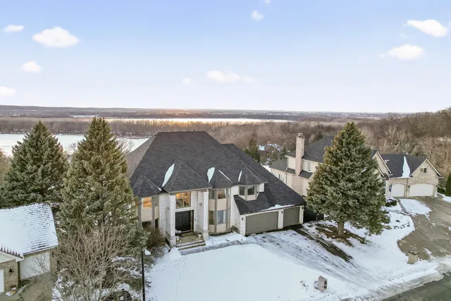 $1,300,000 | 7041 Kenmare Drive, Bloomington, MN 55438
