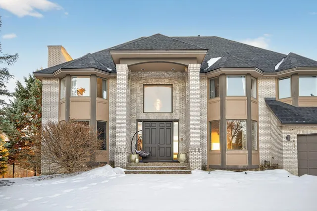 $1,300,000 | 7041 Kenmare Drive, Bloomington, MN 55438