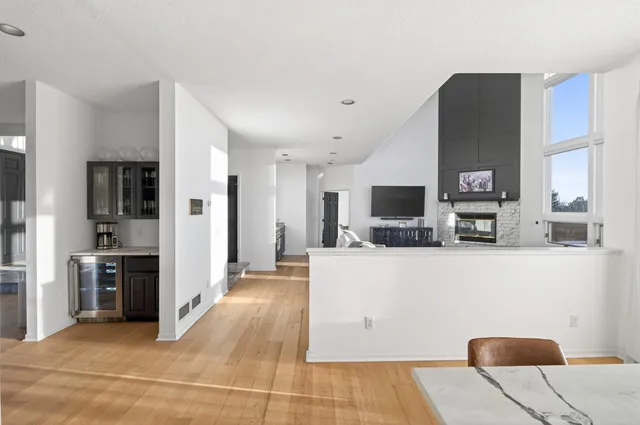 $1,300,000 | 7041 Kenmare Drive, Bloomington, MN 55438