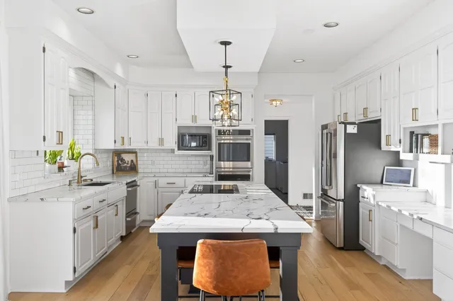 $1,300,000 | 7041 Kenmare Drive, Bloomington, MN 55438