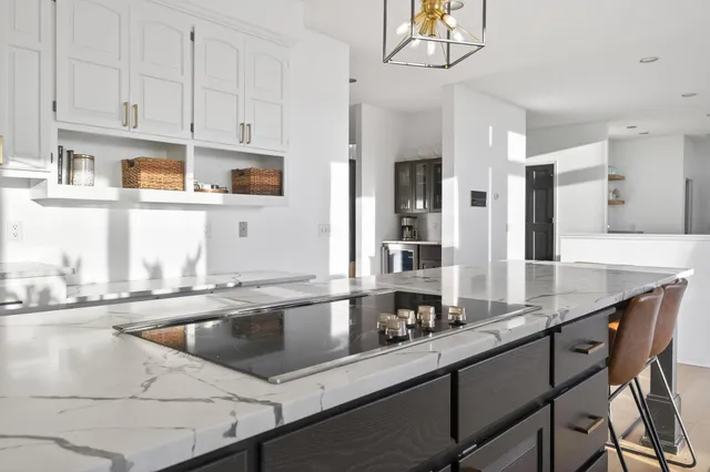 $1,300,000 | 7041 Kenmare Drive, Bloomington, MN 55438