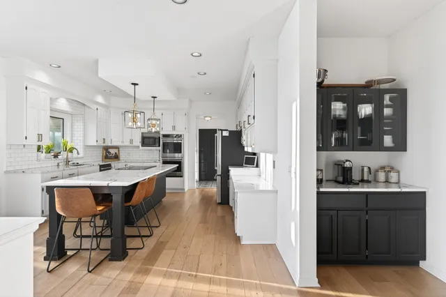 $1,300,000 | 7041 Kenmare Drive, Bloomington, MN 55438