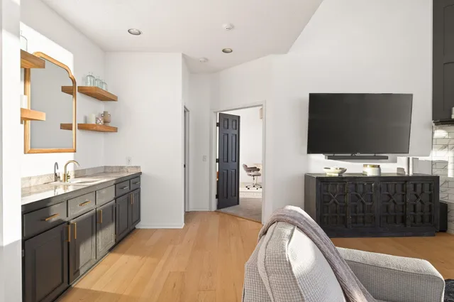 $1,300,000 | 7041 Kenmare Drive, Bloomington, MN 55438