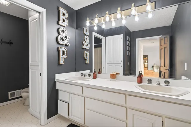 $1,300,000 | 7041 Kenmare Drive, Bloomington, MN 55438