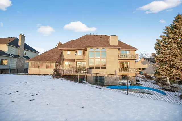 $1,300,000 | 7041 Kenmare Drive, Bloomington, MN 55438