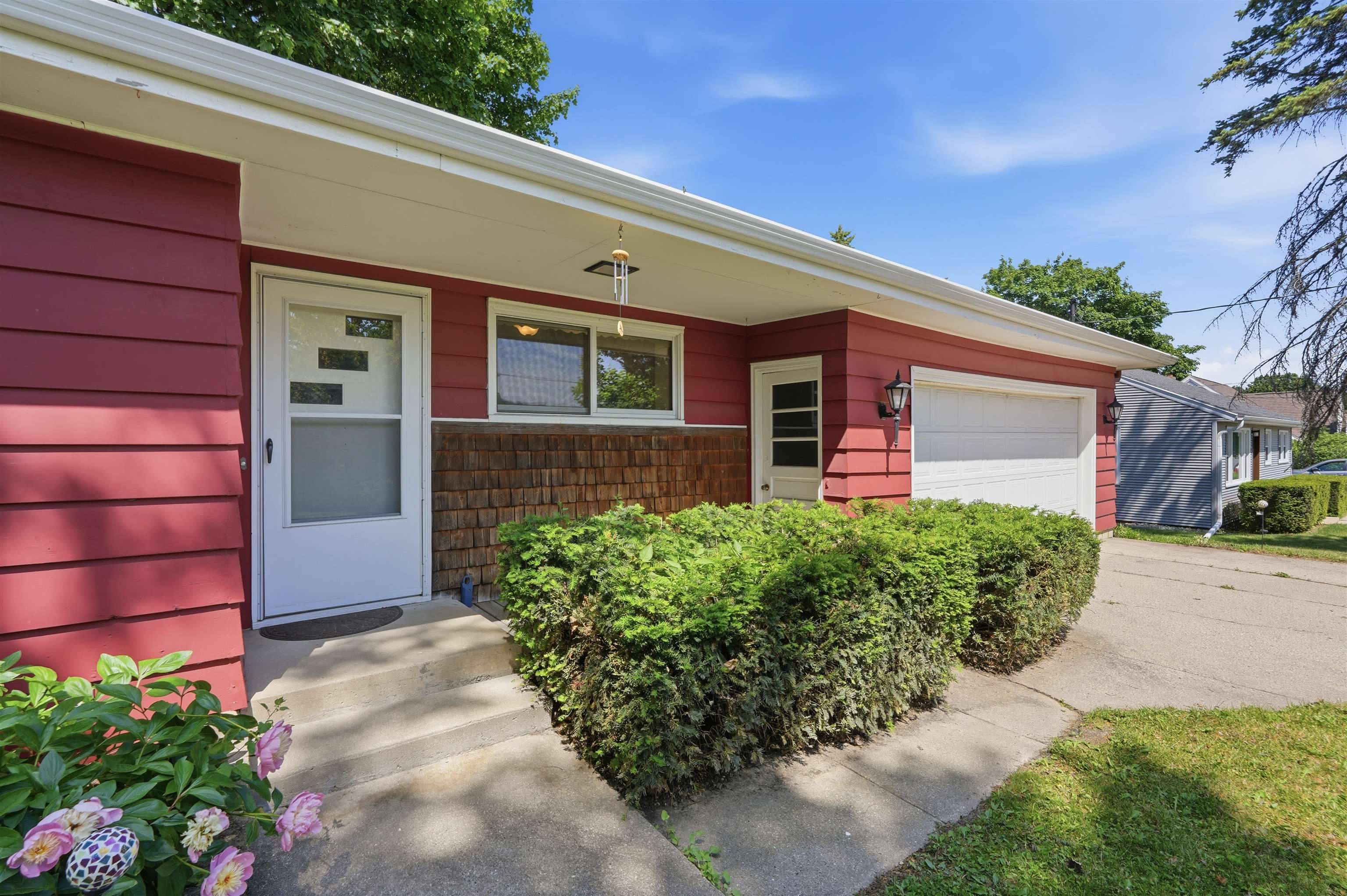 549 North Main Street Cottage Grove, WI 53527 - Photo 10 of 47