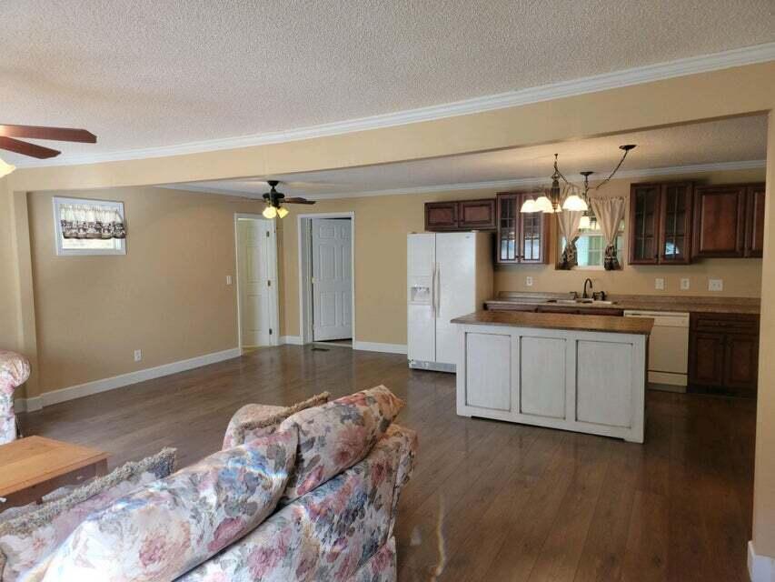 347 Chestnut Street Spring City, TN 37381 - Photo 3 of 53 3