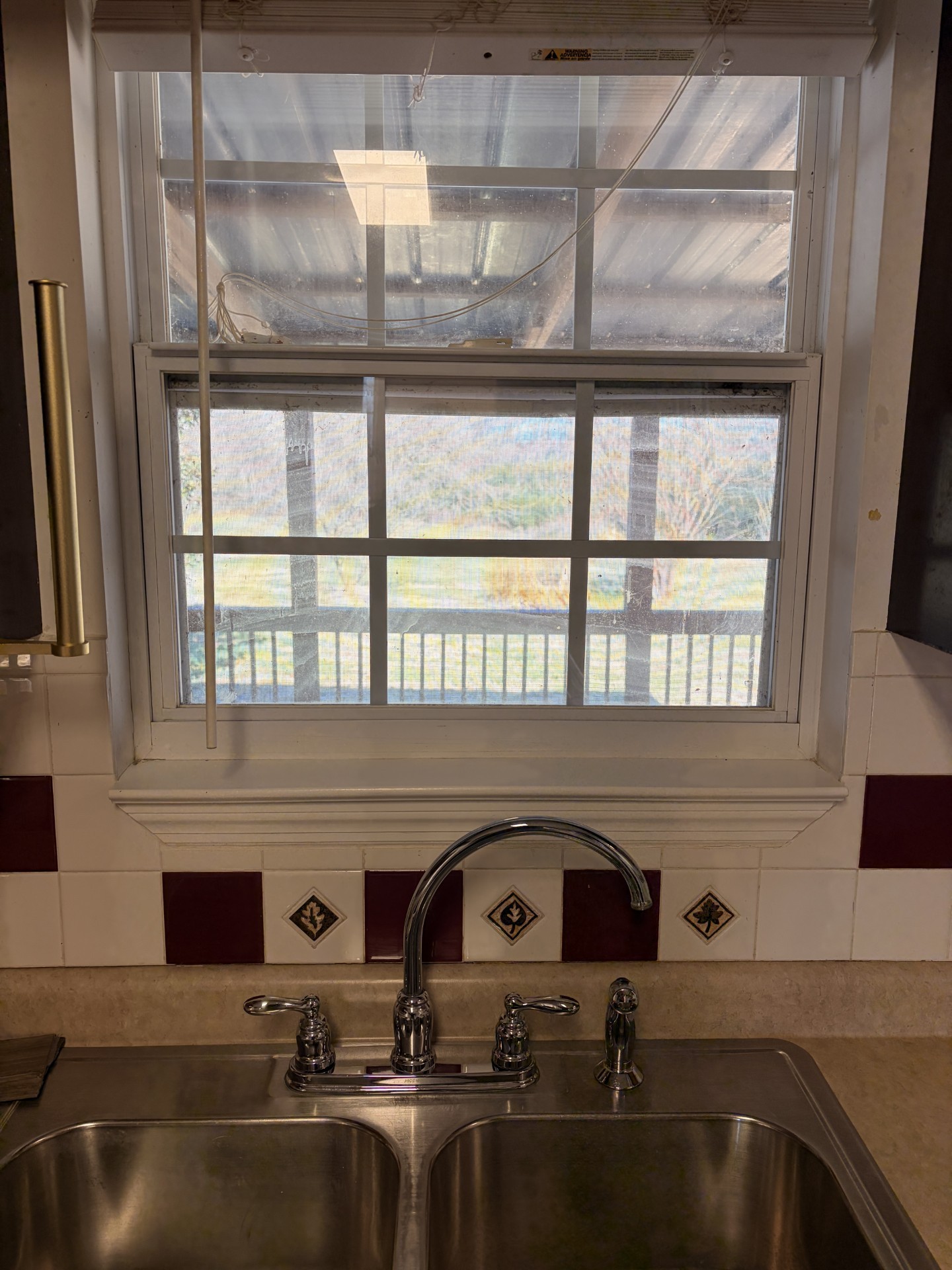 510 Gant Road Shelbyville, TN 37160 - Photo 13 of 35 a living room filled with furniture and windows