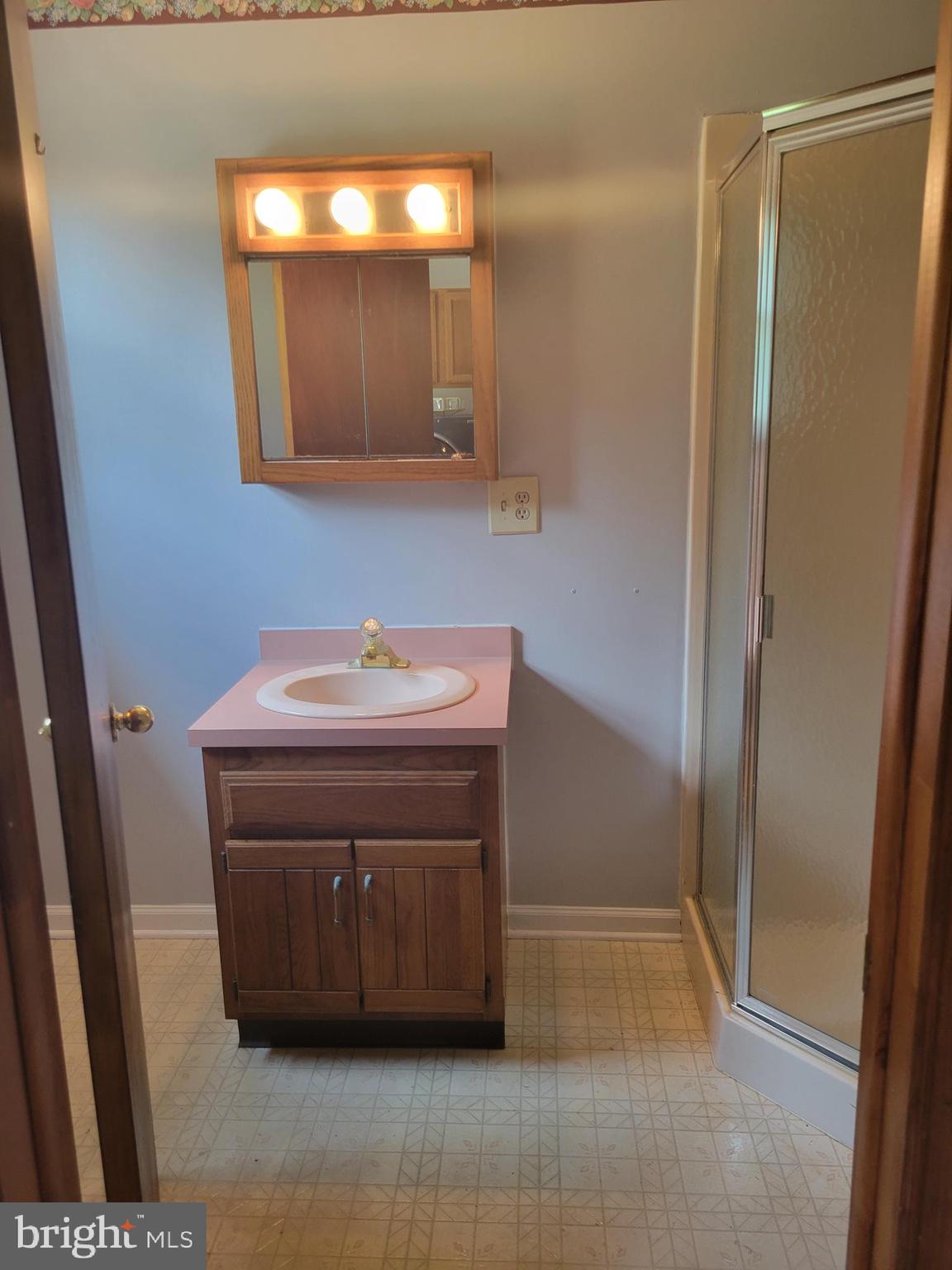 45 Stockington Road Woodstown, NJ 08098 - Photo 11 of 32 bathroom near laundry room