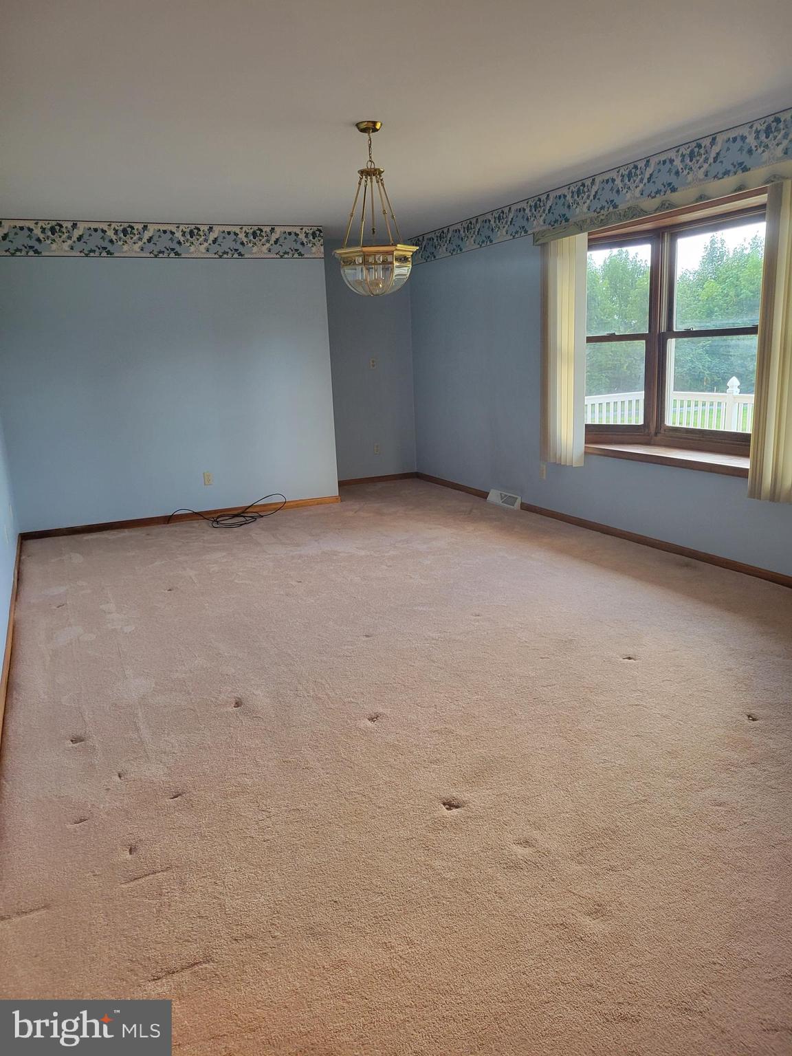 45 Stockington Road Woodstown, NJ 08098 - Photo 16 of 32 living room