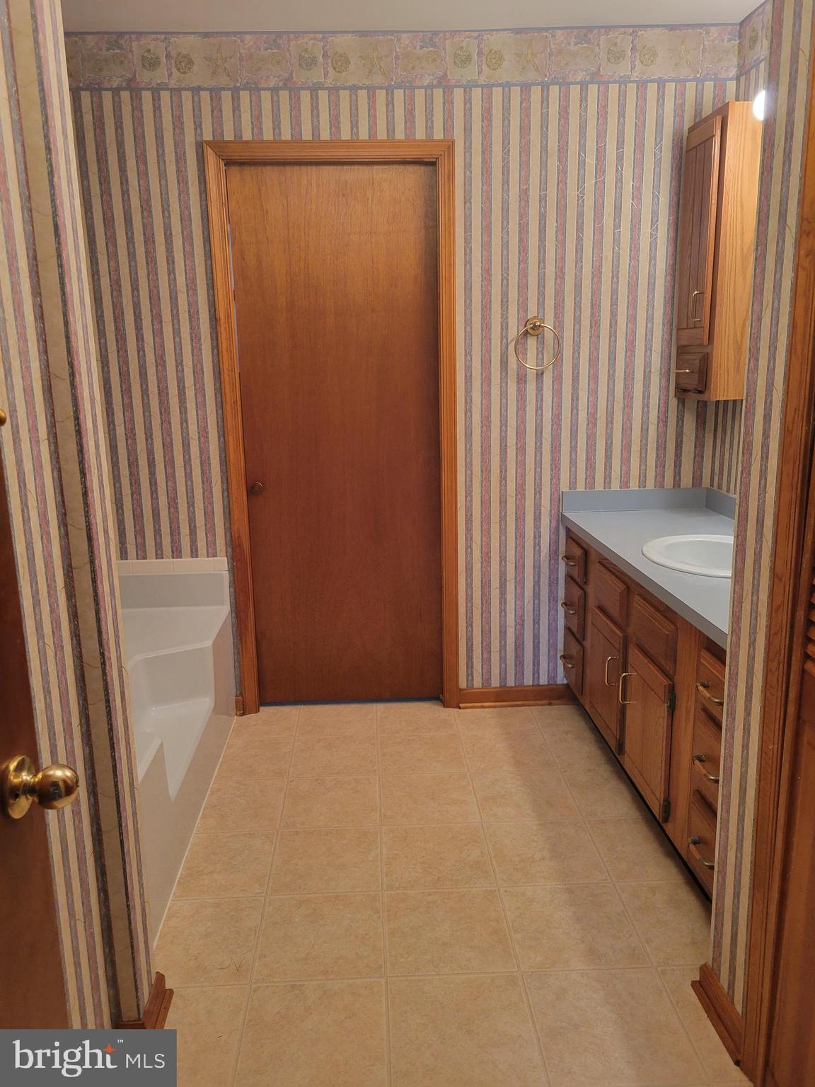 45 Stockington Road Woodstown, NJ 08098 - Photo 21 of 32 main bathroom