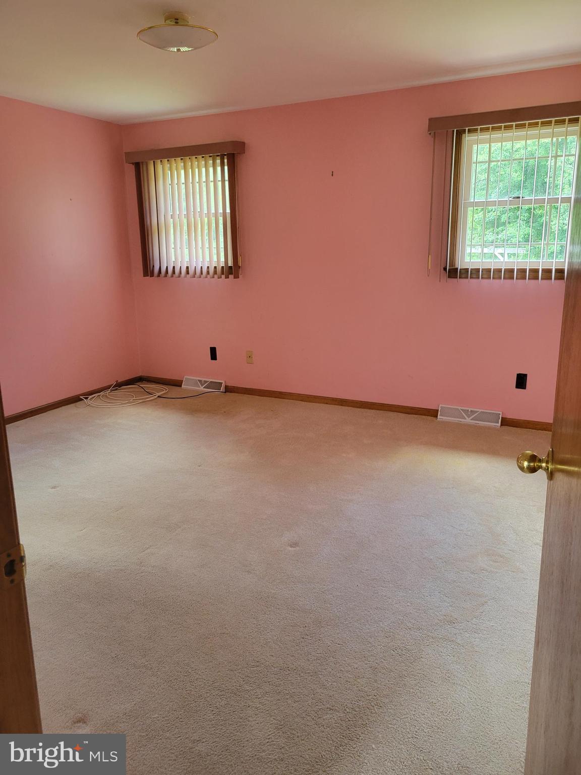 45 Stockington Road Woodstown, NJ 08098 - Photo 26 of 32 master bedroom
