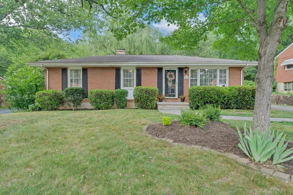 $319,950 | 5309 Grandin Rd Extension, Roanoke, VA 24018