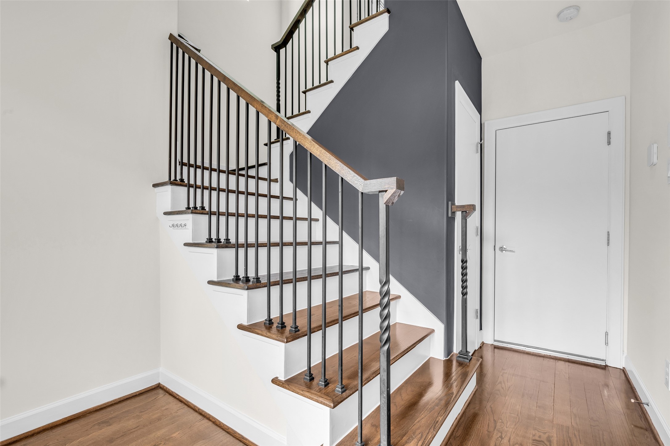 1513 Spring Street, Unit A Houston, TX 77007 - Photo 27 of 28 Gallery Image 27