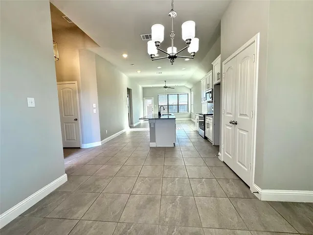 $249,000 | 217 Pearl Street, Cleburne, TX 76031