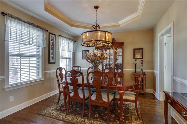 125 Circuit Road Franklin, TN 37064 - Photo 3 of 20 Beautiful lighting to enhance your formal dining experience.