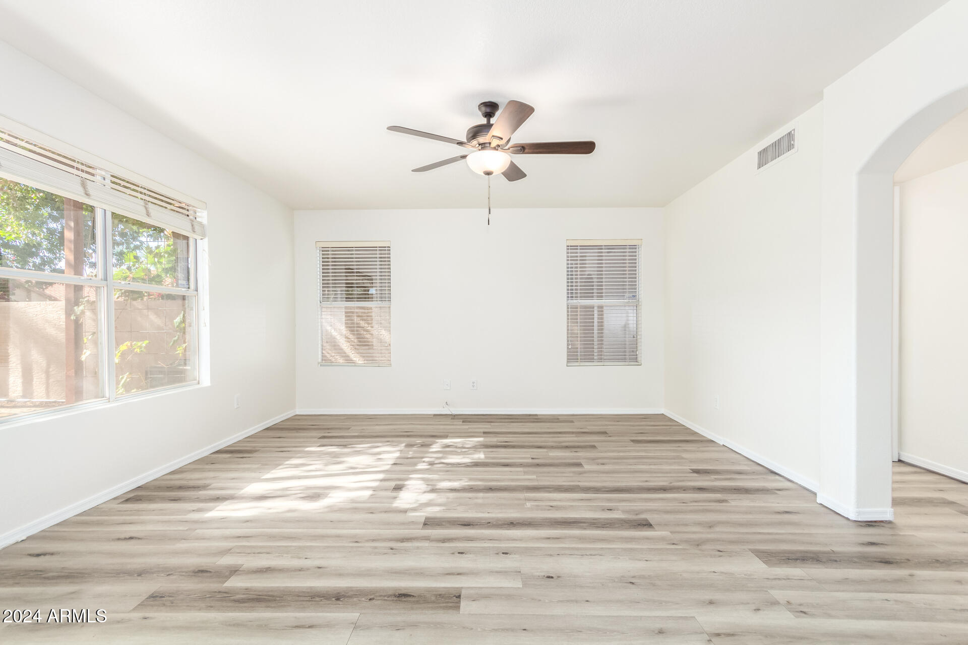1477 East Silver Creek Road Gilbert, AZ 85296 - Photo 14 of 53 Gallery Image 14