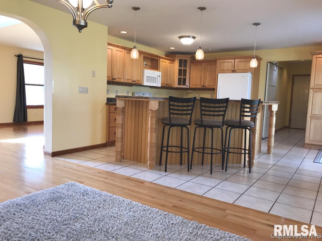 1601 Sumac Lane Springfield, IL 62712 - Photo 5 of 29