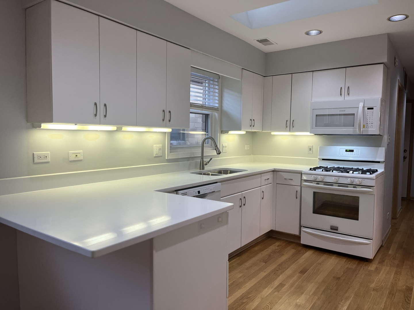 449 West 37th Street, Unit 2 Chicago, IL 60609 - Photo 5 of 14