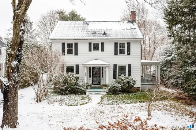 $785,000 | 137 Old South Road, Litchfield, CT 06759