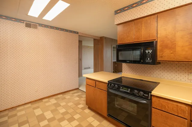 $350,000 | 600 4th Street Southwest, Unit 605, Rochester, MN 55902