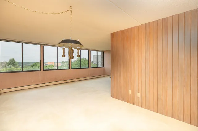 $350,000 | 600 4th Street Southwest, Unit 605, Rochester, MN 55902