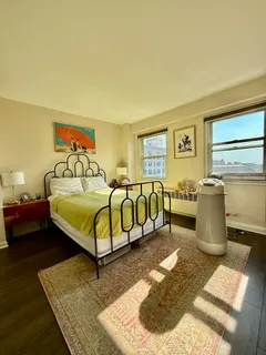 $2,100 | 2909 North Sheridan Road, Unit 1212, Chicago, IL 60657