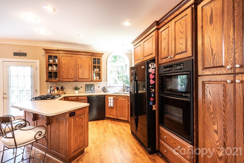 6188 Willowbottom Road Hickory, NC 28602 - Photo 12 of 48 Gallery Image 12