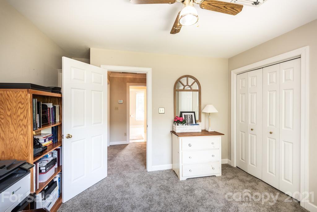 6188 Willowbottom Road Hickory, NC 28602 - Photo 34 of 48 Gallery Image 34