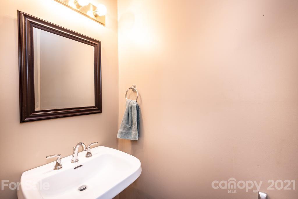 6188 Willowbottom Road Hickory, NC 28602 - Photo 39 of 48 Gallery Image 39