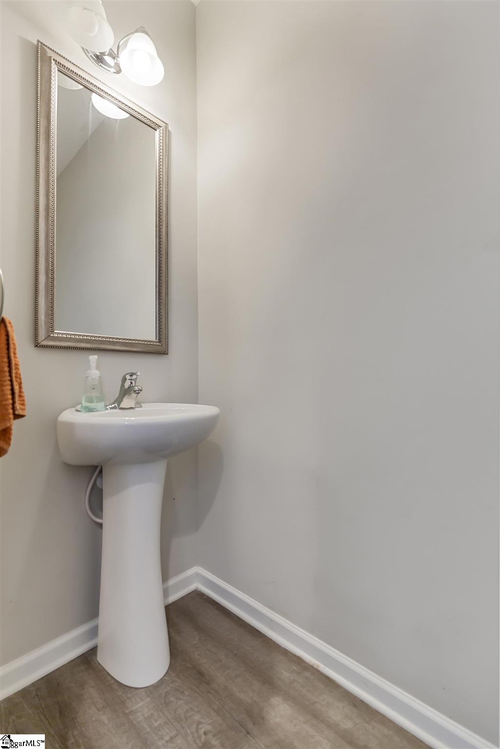 808 Camberwell Road Simpsonville, SC 29680 - Photo 12 of 28 Gallery Image 12