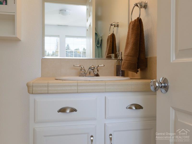 19464 Blue Lake Loop Bend, OR 97702 - Photo 11 of 20 Additional Photo