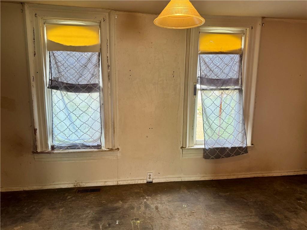 718 Fairview Road North Washington, PA 16048 - Photo 6 of 18 Gallery Image 6