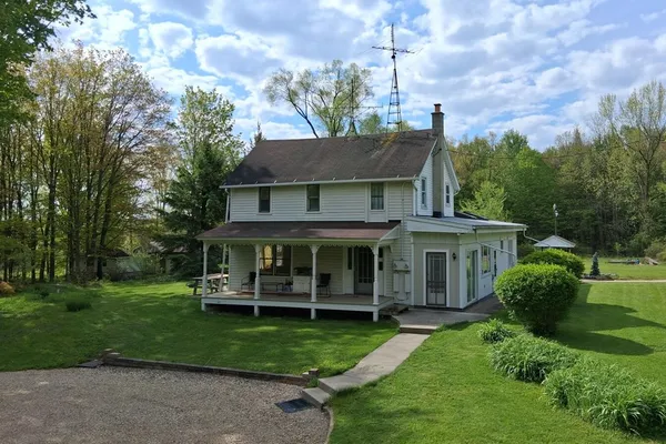 $675,000 | 3154 Defay Road, Stevensville, MI 49127