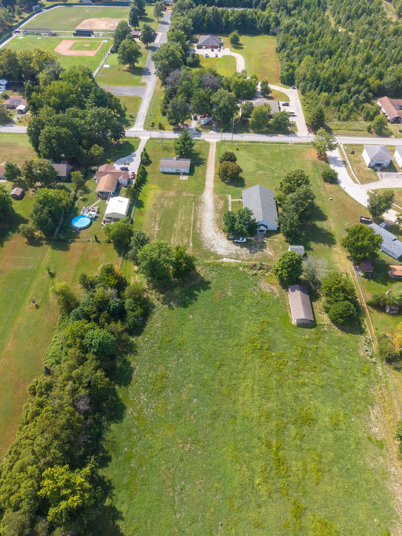 321 Country Club Road Centralia, IL 62801 - Photo 52 of 62 Gallery Image 52