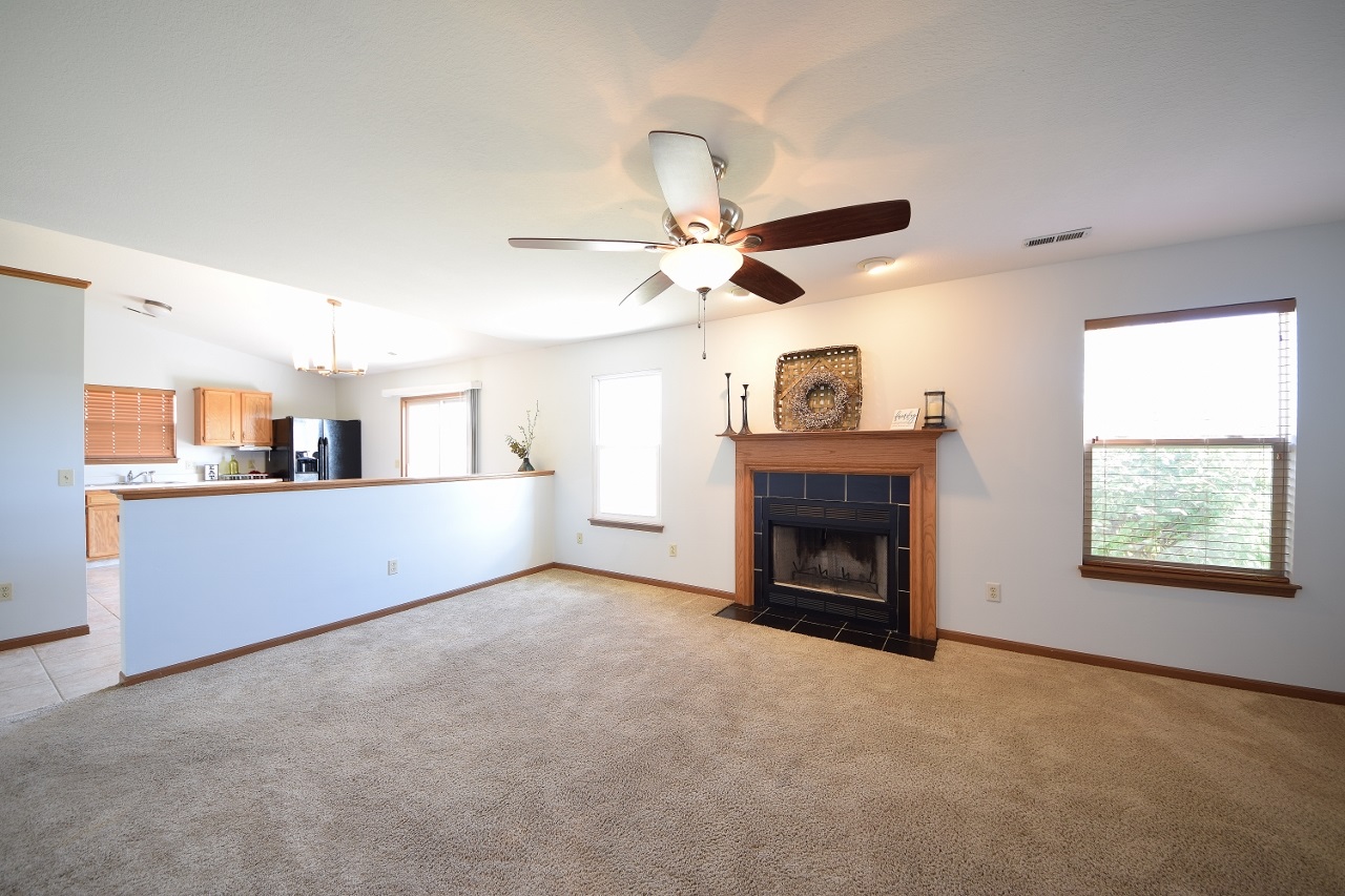 3306 Cedar Ridge Run Fort Wayne, IN 46808 - Photo 4 of 20 Gallery Image 4