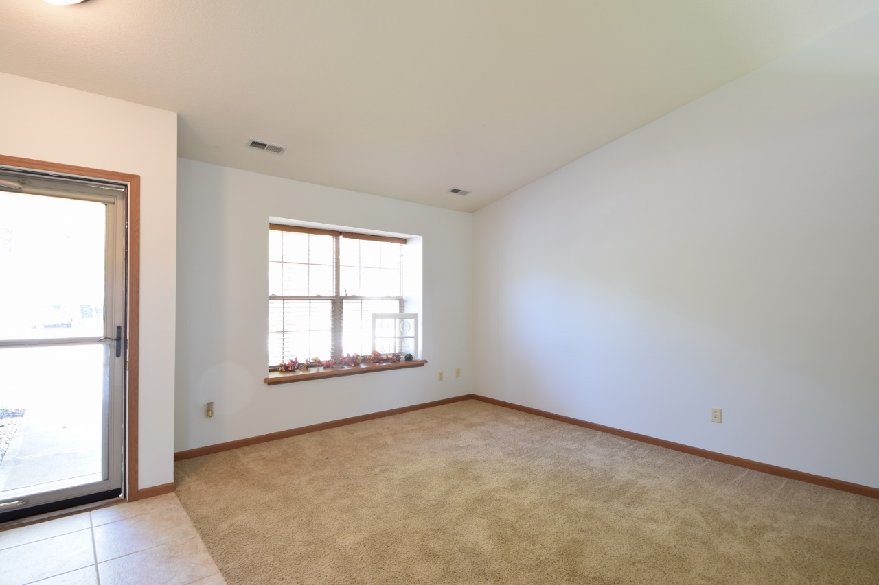 3306 Cedar Ridge Run Fort Wayne, IN 46808 - Photo 8 of 20 Gallery Image 8